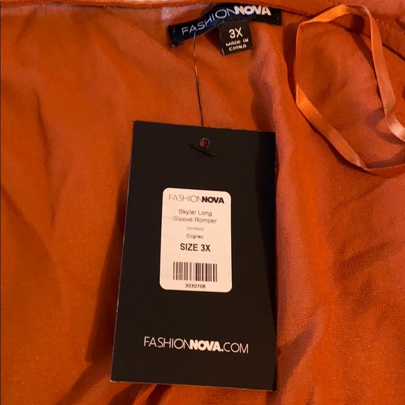 Cognac sleeve romper - Picture 3 of 3